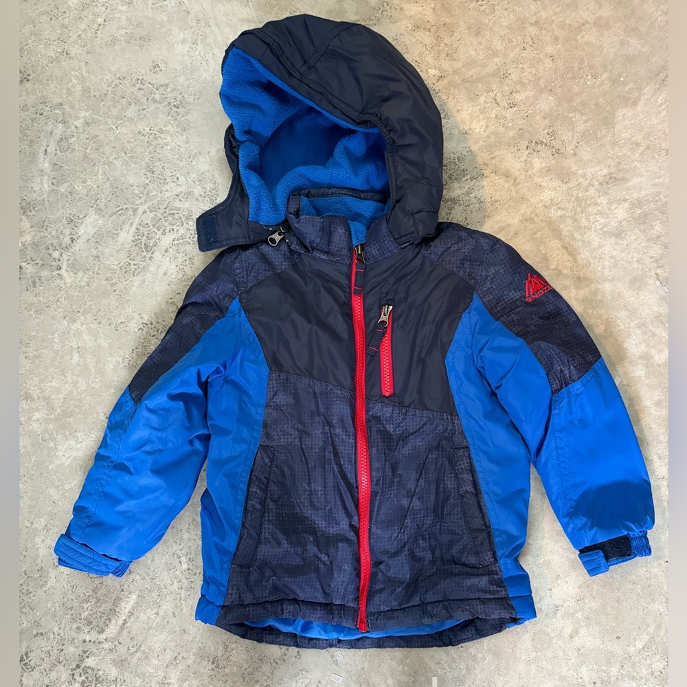 SNOZU Boys Winter Jacket - Like New
4T